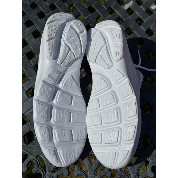 NIKE DARWIN WHITE Men’s Size 8 819803-111 New without Tags - Picture 5 of 7